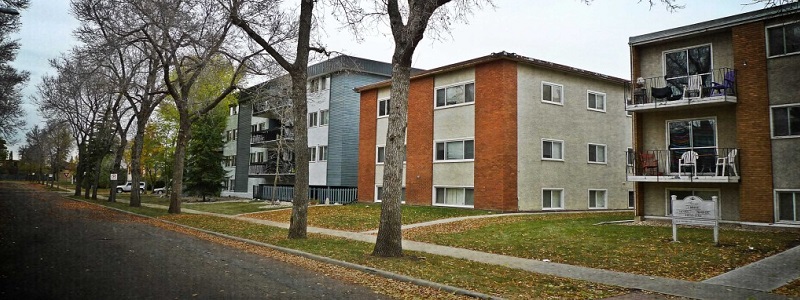 Low-rise-Apartments-in-Oliver-Edmonton